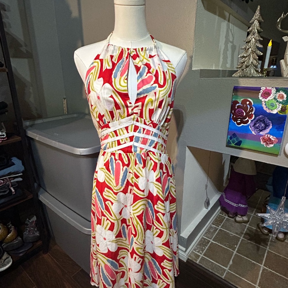 Y Apparel USA Floral Halter Dress With Keyhole Detail Size M